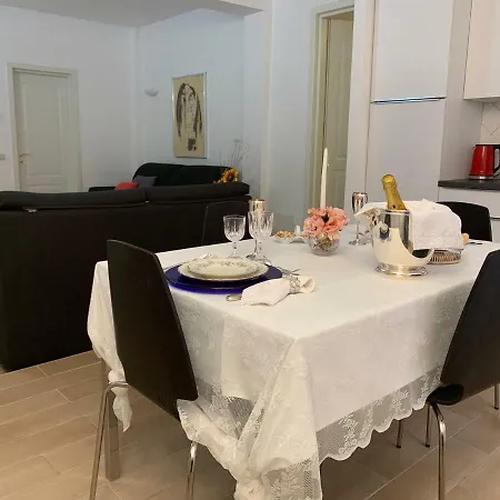 Apartment Temporary House Vicolo Colombina Bologna